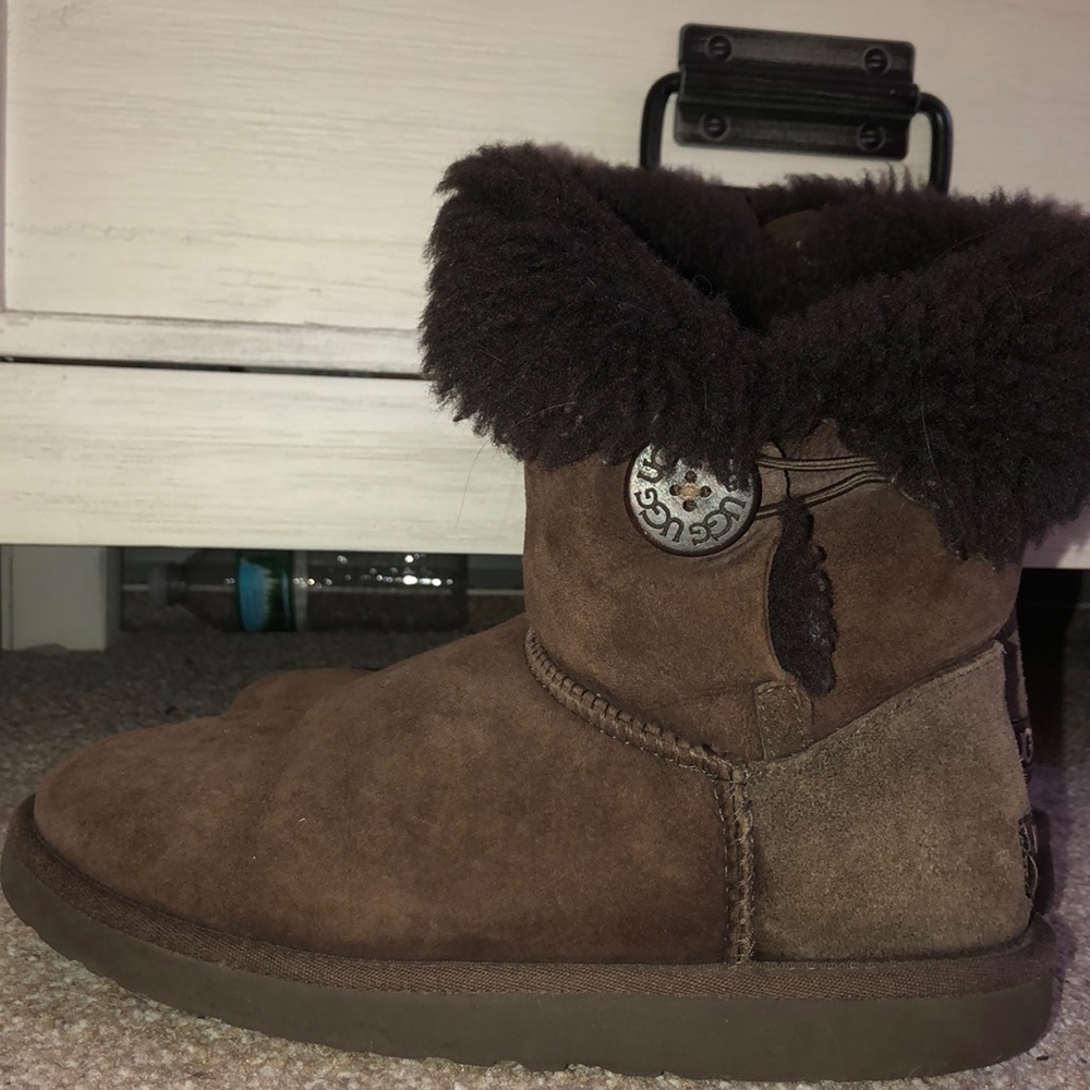 Uggs Button Up - image 1